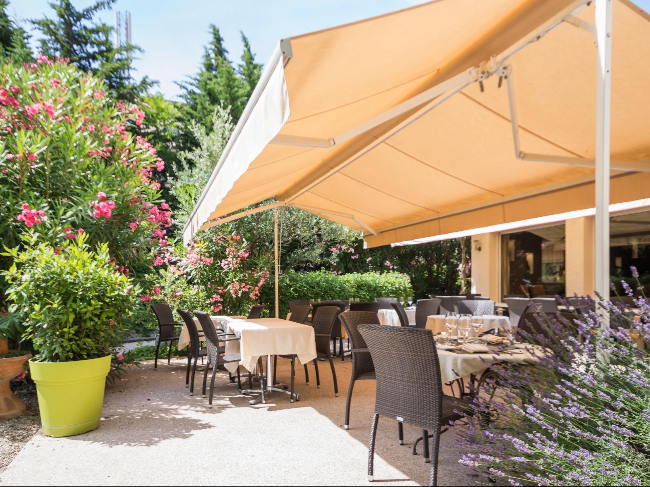 Logis Le Printemps Hotel Restaurant - มงเตลิมาร์ ภายนอก รูปภาพ