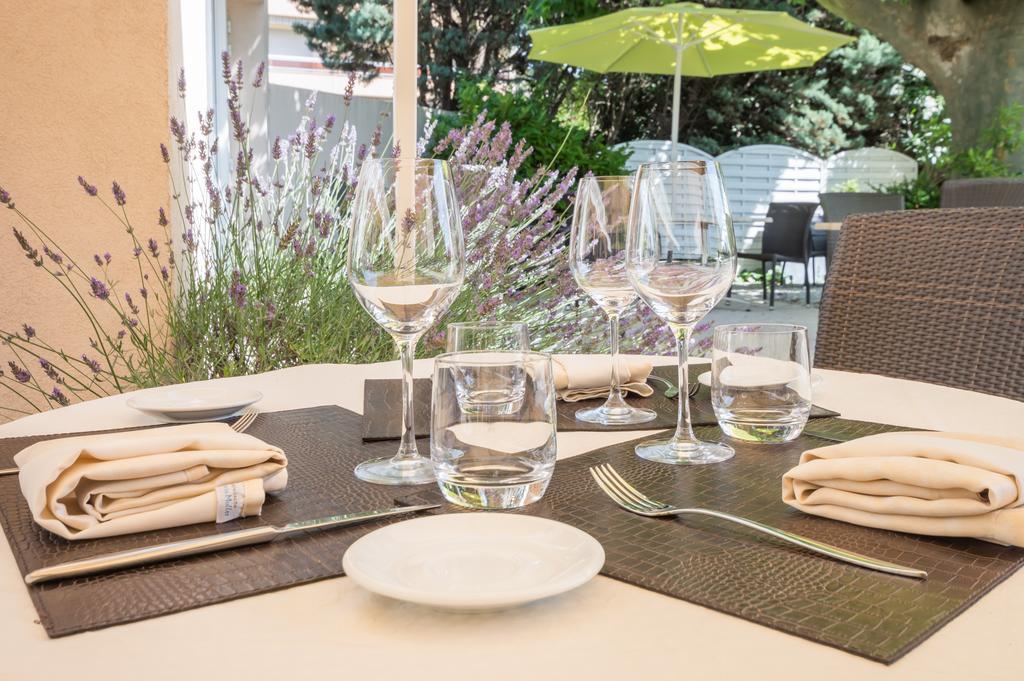 Logis Le Printemps Hotel Restaurant - มงเตลิมาร์ ภายนอก รูปภาพ